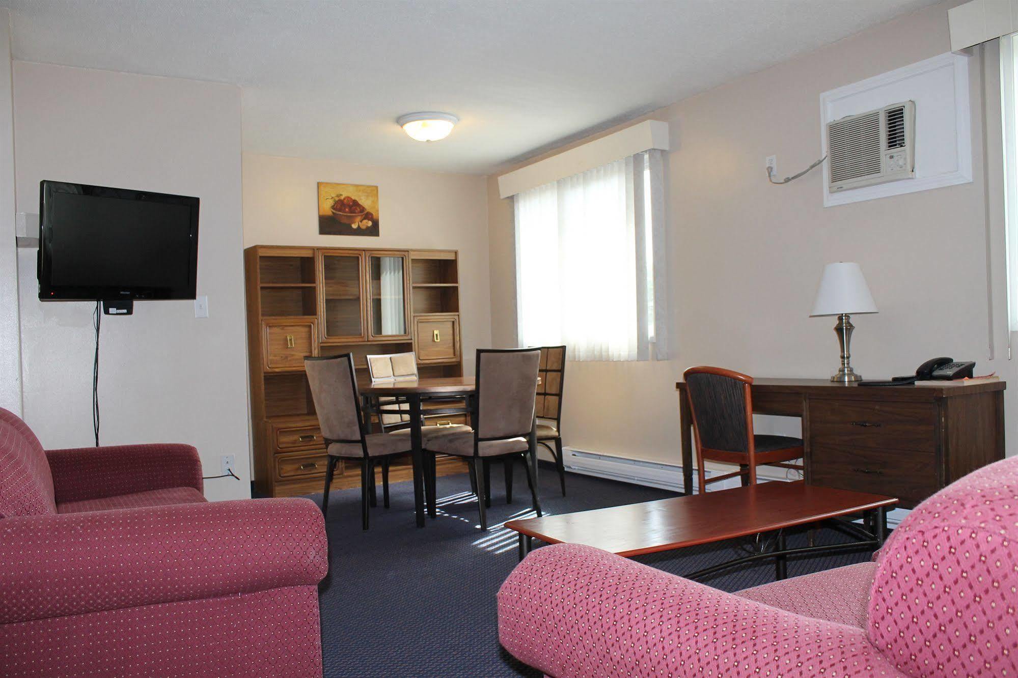Redford Motel Port Alberni Bagian luar foto